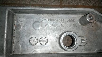 Клапанная Крышка Мерседeс 2.2CDI