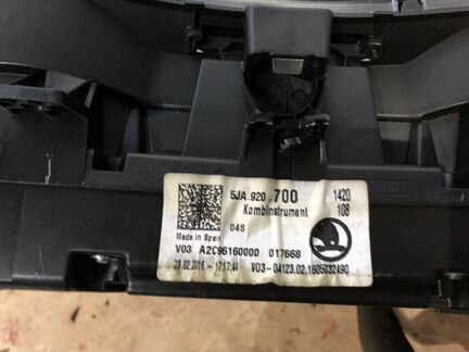 Приборная панель АКПП skoda rapid