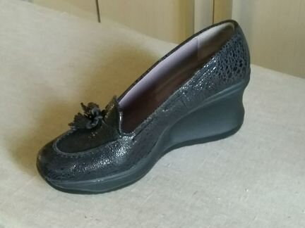 Туфли мокасины кожаные на танкетке платформе