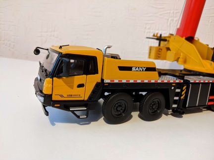 Модель автокрана STC800T6 1:36