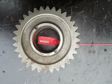 Шестерня кпп ZF заднего хода 32 T 1304304435