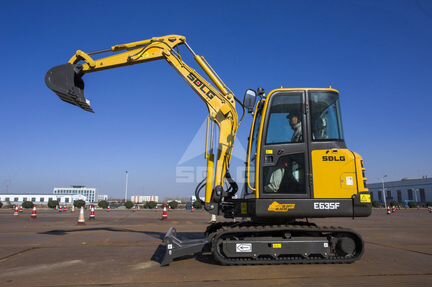 Мини-экскаватор SDLG (LGCE) E635F, 2022