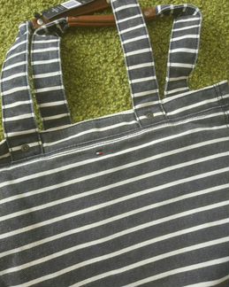 Новая сумка Tommy Hilfiger для девочки