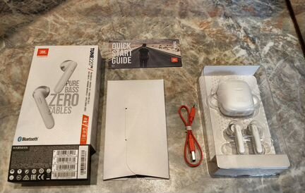 Беспроводные наушники JBL Tune 220 TWS