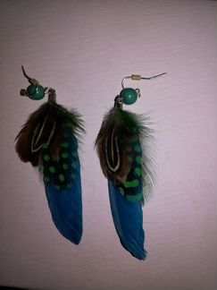 Бижутерия на лето серьги изумрудно зелёного цвета