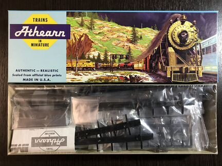 Состав из 5 платформ для перевозки трейлеров. 1/87