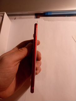 Телефон iPhone7 256gb red