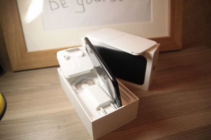 iPhone 7 черный 128 гб