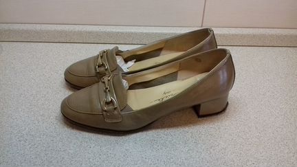 Женские туфли - лоферы Gabriele