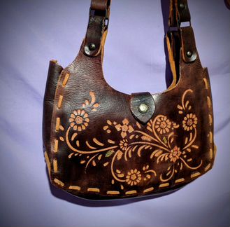 Сумочка превосходная, натуральная кожа Б/У состоян