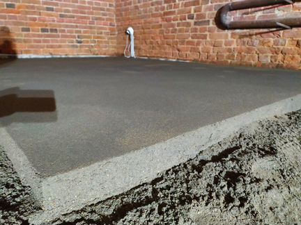 Механизированная стяжка пола в Москве