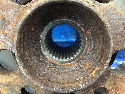 Передний правый кулак для Мерседес Ц класс W204