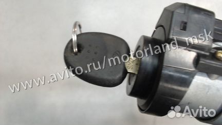 Замок зажигания Hyundai Trajet, 2006