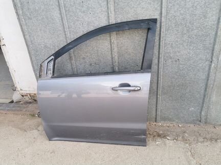 Дверь передняя левая Ссанг Енг Актион нью