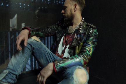 Косуха кожанная куртка байкерская рокерская куртка