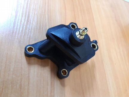 Корпус прокачного штуцера Додж Интрепид 2.7