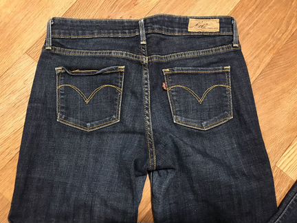 Джинсы levis