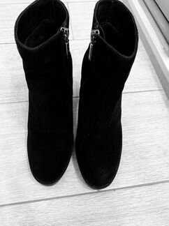 Ботильоны зимние Carlo Pazolini черные замшевые