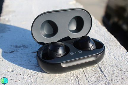 Наушники samsung galaxy buds