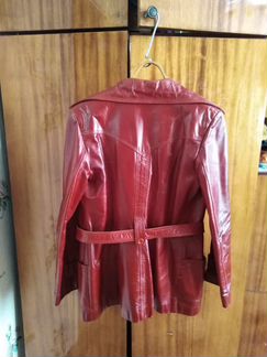 Красная кожаная куртка 46-48 р