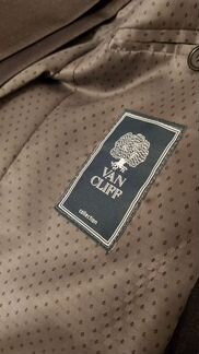 Мужской костюм