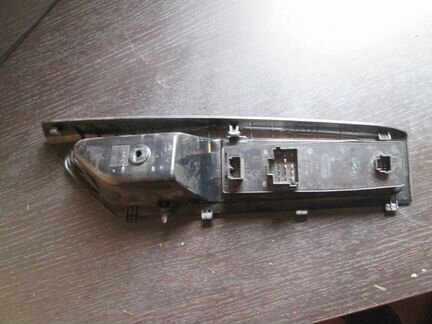 LADA vesta Блок управления подъемниками