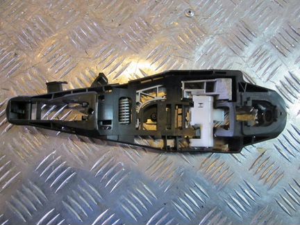 Кронштейн ручки правой двери для Ситроен DS4 DS 4