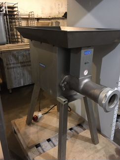 Промышленная мясорубка Scharfen xt132