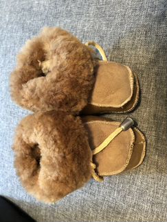 Меховые пинетки