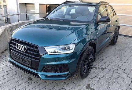 Накладки переднего бампера Audi Q3 s-line (соты)