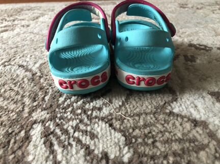 Босоножки Crocs