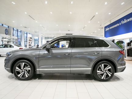 Volkswagen Touareg 2.0 AT, 2020