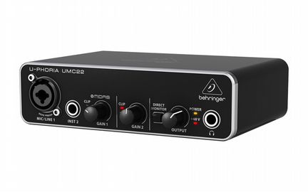 Аудиоинтерфейс Behringer UMC22