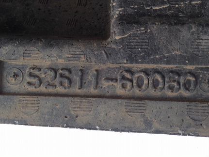 Лексус LX570 наполнитель переднего бампера