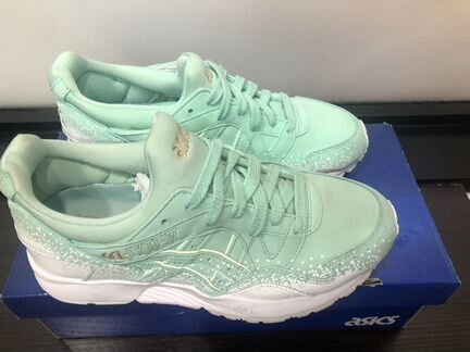 Кроссовки асикс женские
