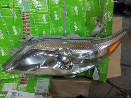 Фара camry 40 оригинал галоген