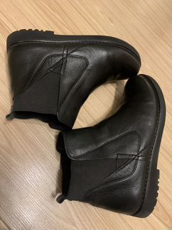 Ботинки женские (36 размер)