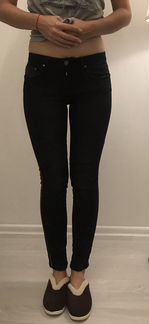 Джинсы Zara
