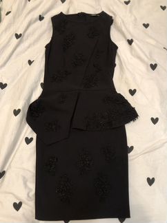 Продам черное платье в отличном состоянии