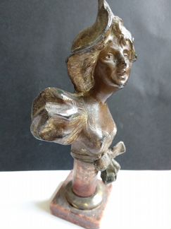 Старинный бюст. Модерн. 1890г. Бронза