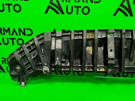 Пыльник бампера (двигателя) Toyota Rav4 CA40