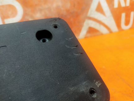 Площадка под Гос номер передняя Mercedes C-Class