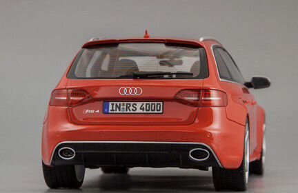 Gt spirit Audi RS4 1 18