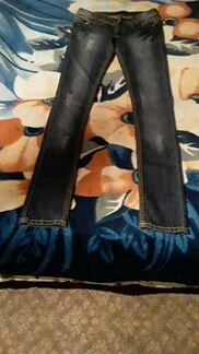 Джинсы женские