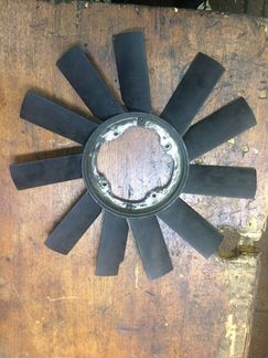 Крыльчатка на 4 болта для бмв б/у