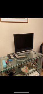 Телевизор philips flat tv вместе со стеклянным кру