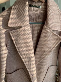 Пальто женское 42 44