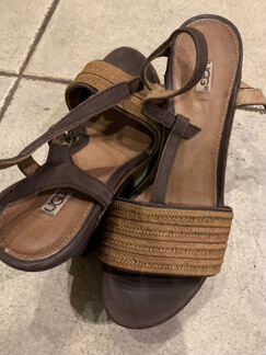 Босоножки Ugg