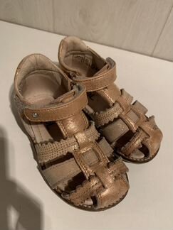 Детские сандали для девочки