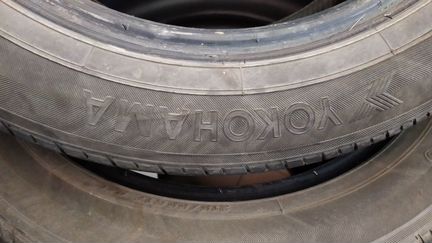 Комплект шин yokohama BluEarth E70 215/55R17